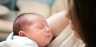 Czego nie klei kropelka?