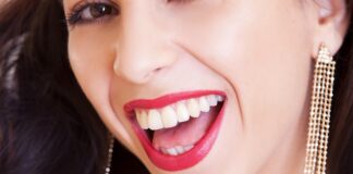 Którą stroną kładziemy podkład pod panele?